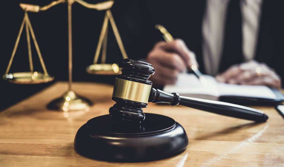 Studio avokatie me praktike te gjere ne zgjidhjen e problematikave individuale dhe te biznesit ne Shqiperi