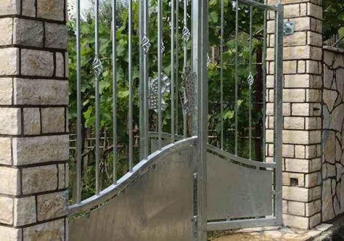 Servizi di srredamento a Tirana - 5,000 Leke