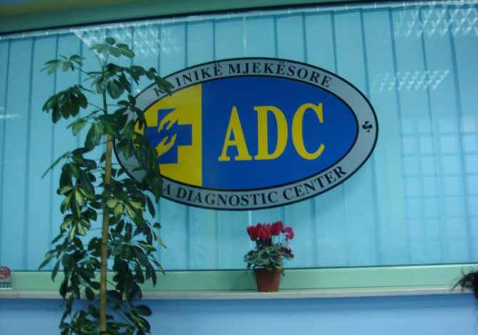 Klinika qe ofron qender fekondimi (IVF) dhe sherbime te tjera gjinekologjike