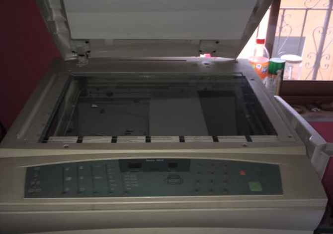 Kancelari ne Tirane - 6,000 Leke