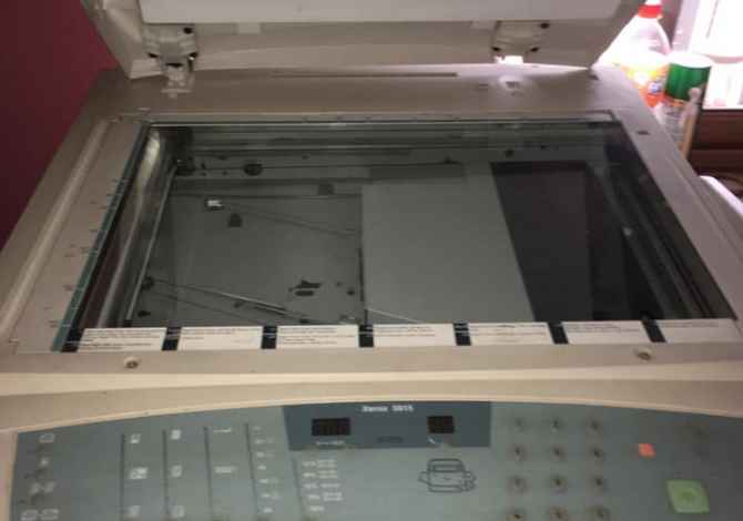 Kancelari ne Tirane - 6,000 Leke