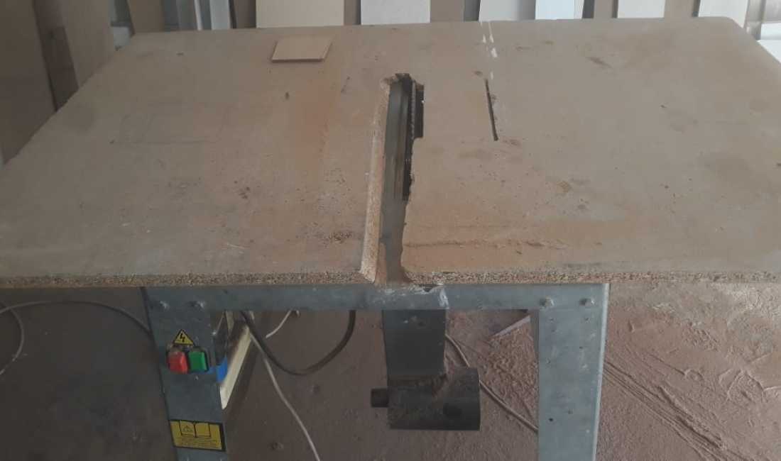 OKAZION MINI SHARR ME BANGO 