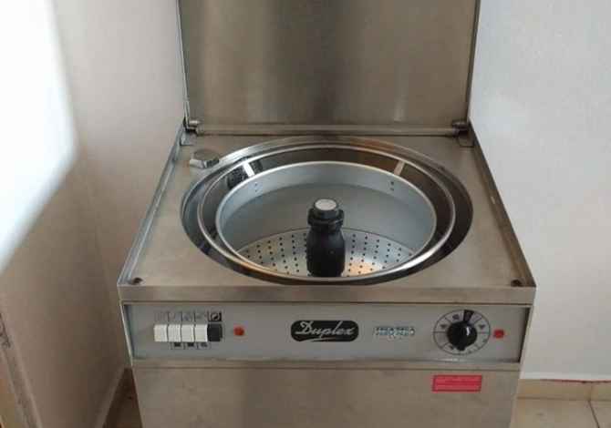 Pajisje biznesi ne shitje ne Tirane - 2,000 Euro