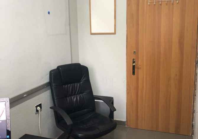 Ambiente Commerciale in Affitto a Tirana - 100 Euro