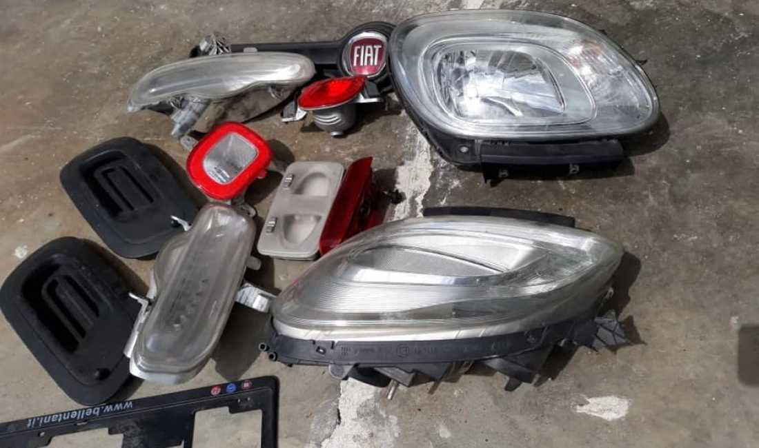 Shiten pjese per makina.