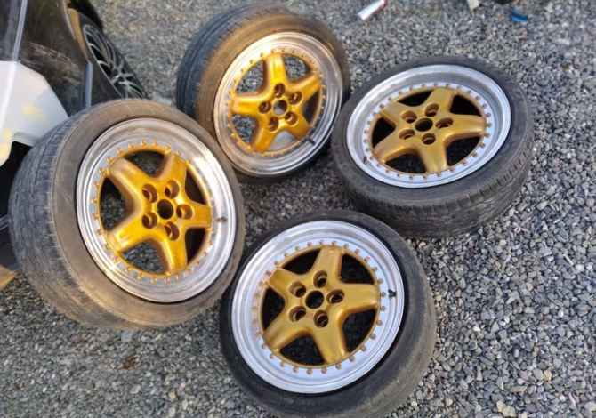 Shiten disqe me gjithe goma 