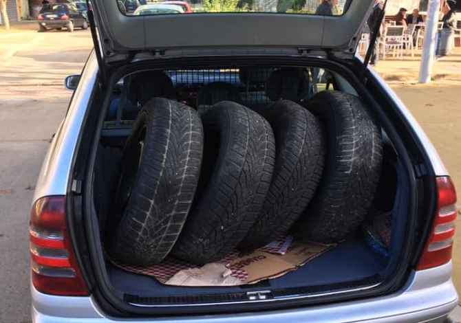 Shitet Mercedes Benz C220 per pjese kembimi