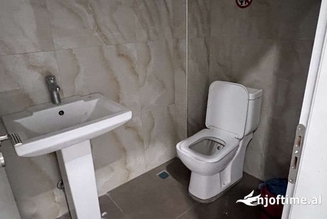 Business Property in Sale 1+1 in Tirana - 150,000 Euro