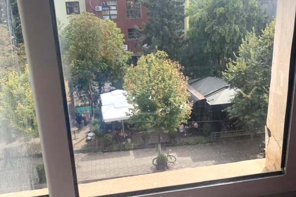 Shtepi me qera Apartament ne Tirane, 2+1, Mobilimi E mobiluar, Pagesa 45,000  Leke.