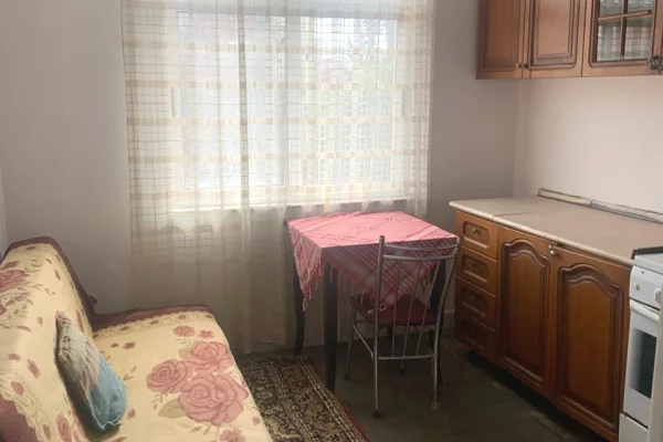 Shtepi me qera Apartament ne Tirane, 2+1, Mobilimi E mobiluar, Pagesa 45,000  Leke.