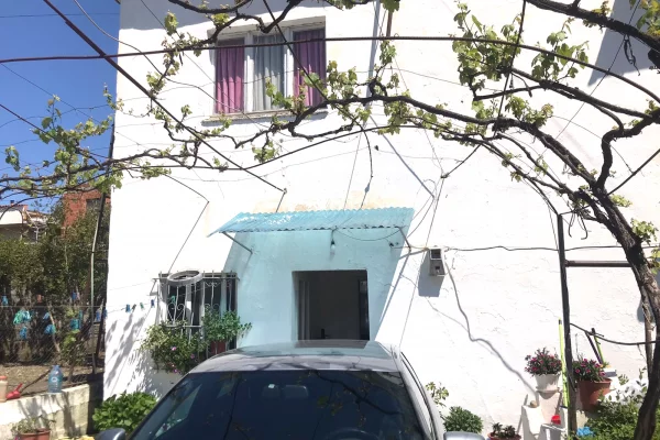 Shtepi ne shitje 4+1 ne Tirane - 132,000 Euro