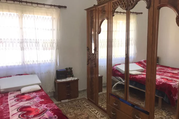 Shtepi ne shitje Shtepi Private ne Tirane, 4+1, Mobilimi E mobiluar, Pagesa 132,000  Euro.