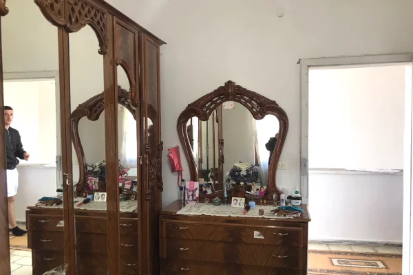 Shtepi ne shitje Shtepi Private ne Tirane, 4+1, Mobilimi E mobiluar, Pagesa 132,000  Euro.