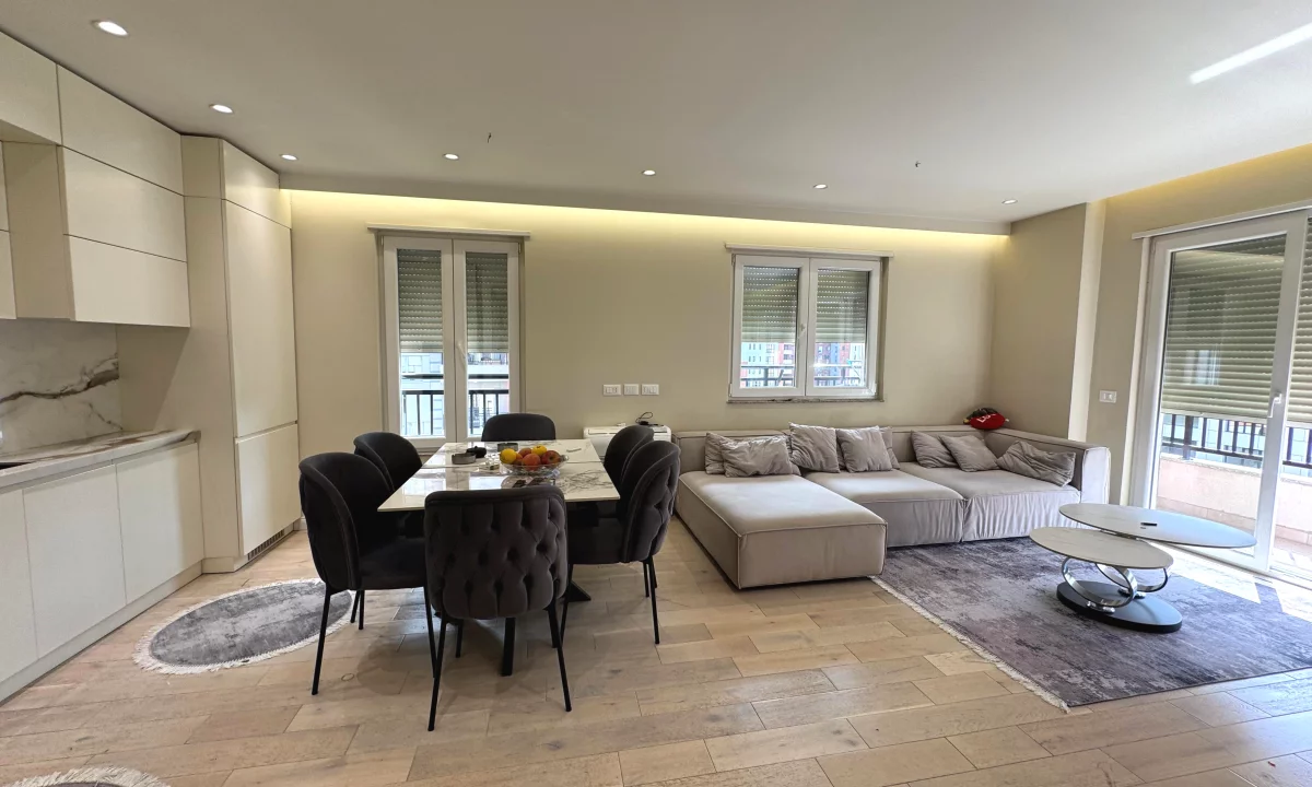 Shtepi me qera Apartament ne Tirane, 2+1, Mobilimi E mobiluar, Pagesa 65,000  Leke.