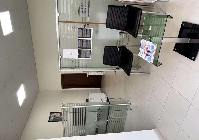 Attivita commerciale in vendita 1+1 a Tirana - 2,000 Euro