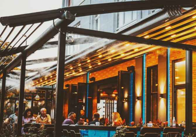 Njoftime Pune ne Tirane, Profesioni Kamarier, Barist, Kamariere , , Pagesa Me Marreveshje.