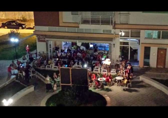 Ambient biznesi me qera 2+1 ne Tirane - 1,000 Euro