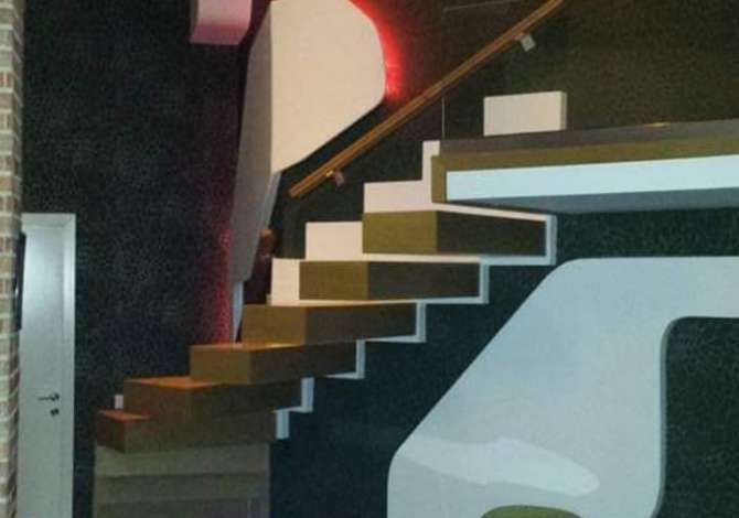 Ambient biznesi me qera 2+1 ne Tirane - 1,000 Euro