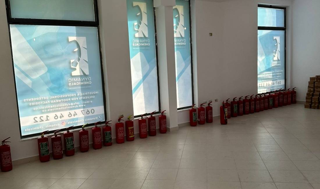 Ambjent Biznesi Siperfaqe 80m2,  Rr: Eduart Mano, Liqeni