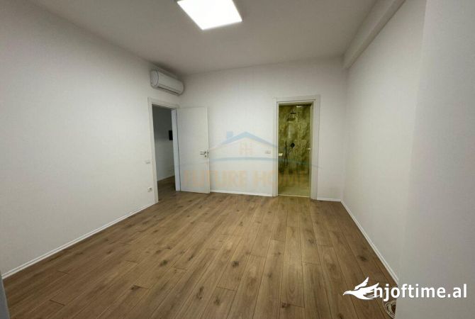 Qera, Ambient, 2+1+2, Bllok - Vendndodhje Premium!