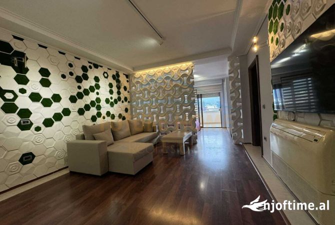 Qera, Apartament 2+1, Prane Gjimnazit Petro Nini Luarasi.