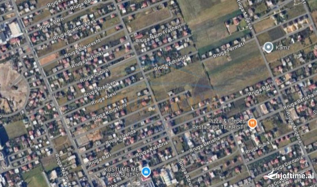 Shitet, Toke, Rruga Miqesia, Kamze.