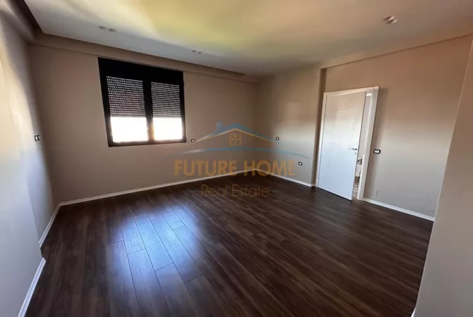 Appartamento in vendita a Tirana 1+1, Vuoto