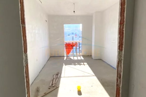 Appartamento in vendita a Tirana 1+1, Vuoto