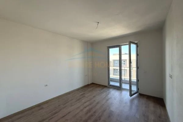 Appartamento in vendita a Tirana 2+1, Vuoto