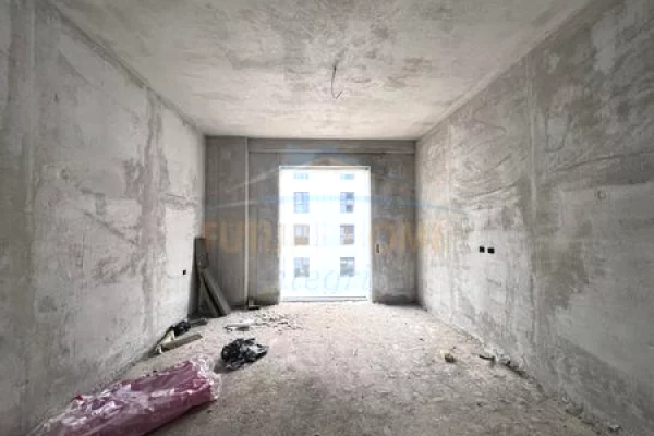 Appartamento in vendita a Tirana 2+1, Vuoto