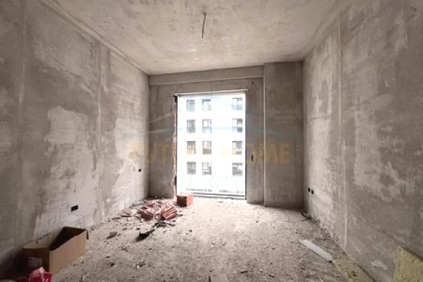 Appartamento in vendita a Tirana 2+1, Vuoto