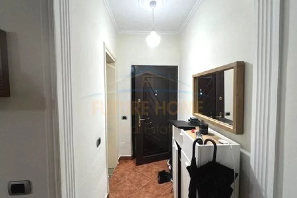 Appartamento in vendita a Tirana 2+1, Arredato