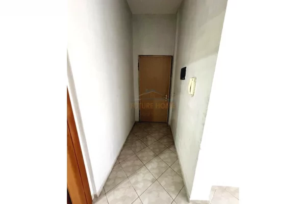 Appartamento in vendita a Tirana 1+1, Vuoto