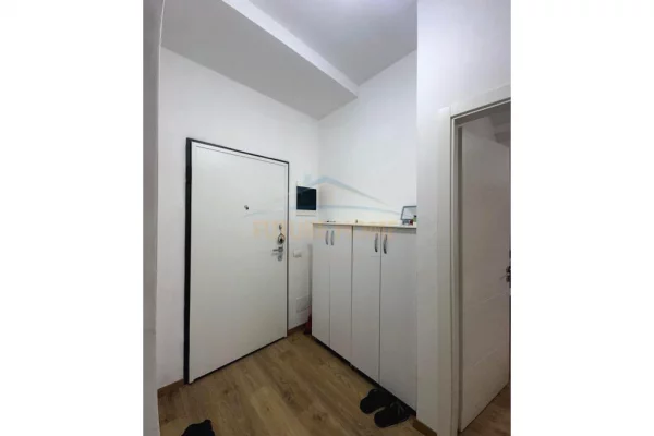 Appartamento in vendita a Tirana 2+1, Arredato