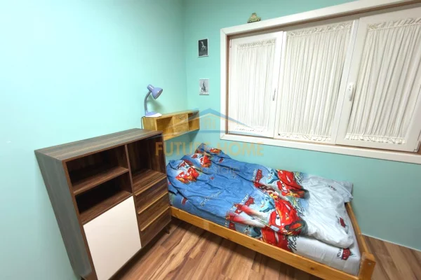 Qera, Apartament 3+1+2+Post Parkimi, Liqeni i Thate, Tiranë.