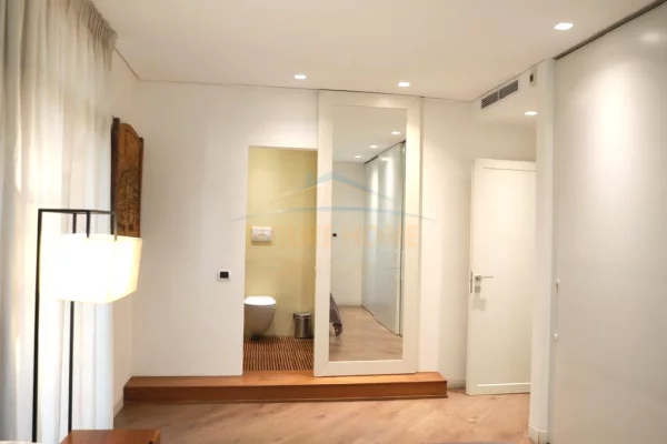 Appartamento in vendita a Tirana 2+1, Arredato