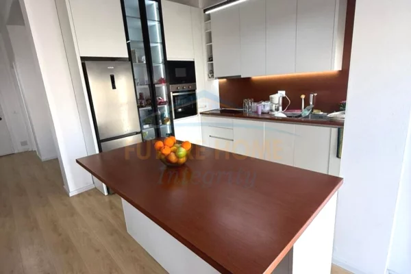 Villa di lusso in vendita a Tirana 3+1, Arredato