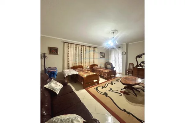 Appartamento in vendita a Tirana 2+1, Arredato