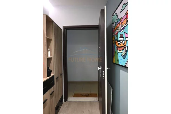 Appartamento in vendita a Tirana 2+1, Arredato