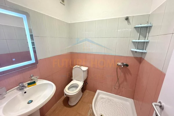 Shitet, Apartament 2+1+2, Misto Mame