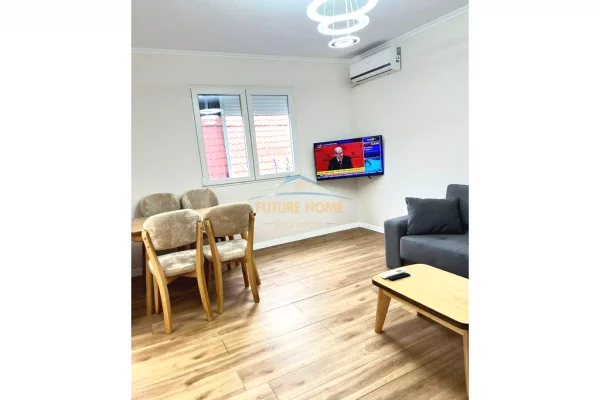 Appartamento in vendita a Tirana 1+1, Arredato