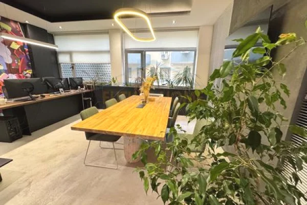 Shitet, Ambient Biznesi, Liqeni i Thate, Tirane.