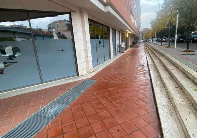 Business Property in Sale 3+1 in Tirana - 300,000 Euro