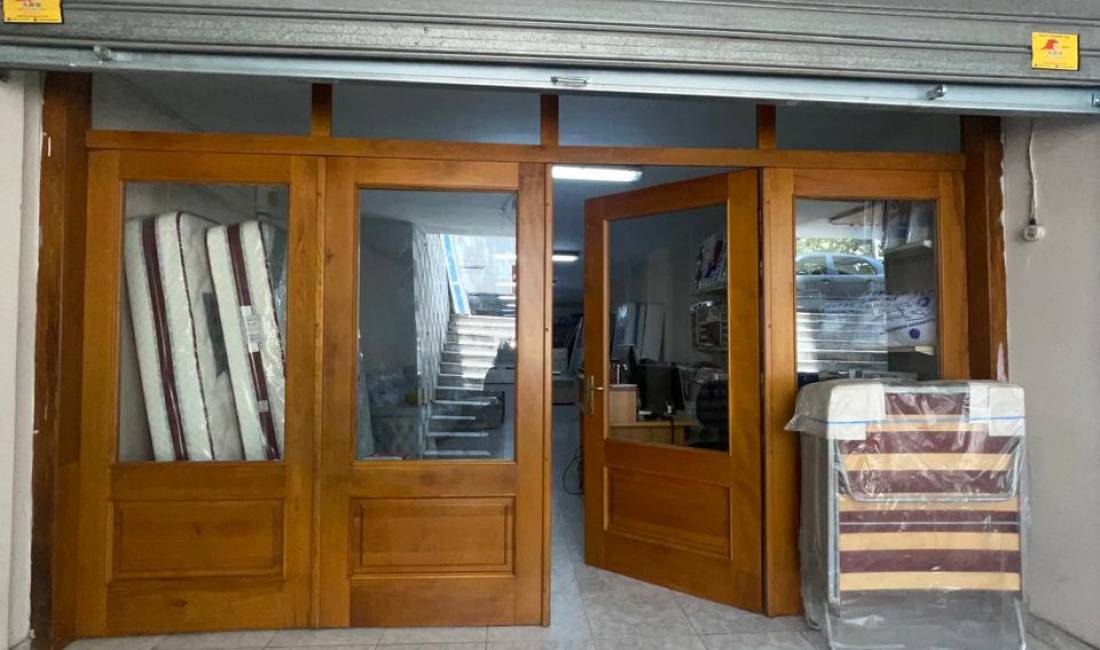 SHITET, AMBIENT BIZNESI, LAPRAKE, TIRANE.