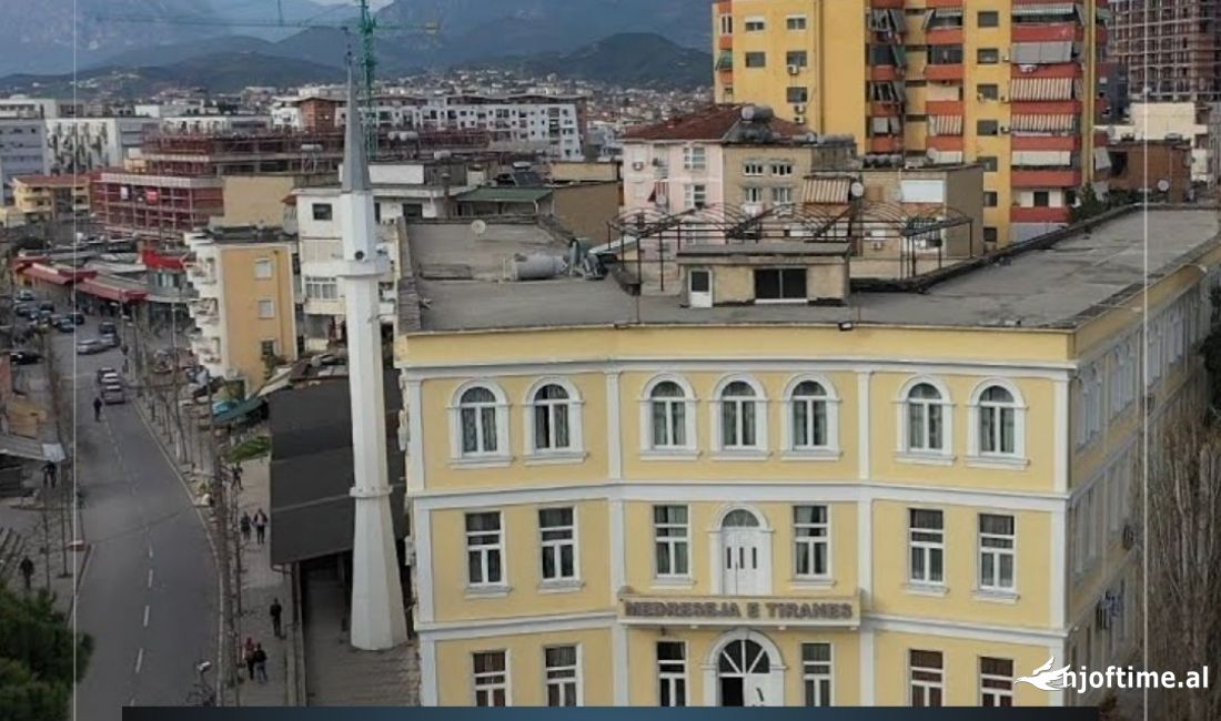 SHITET, AMBIENT BIZNESI, RRUGA 5 MAJI, TIRANE, TT 1687