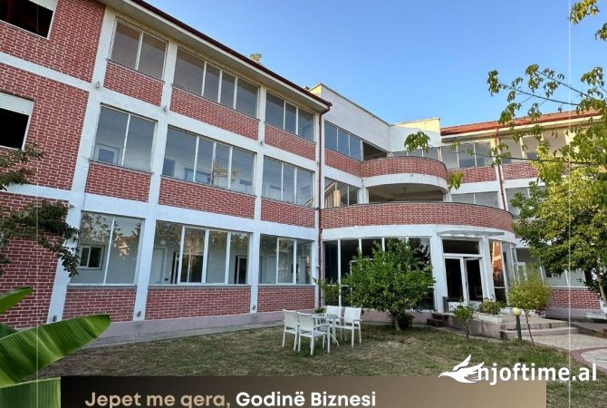 Business Property for Rent 5+1 in Tirana - 5,000 Euro