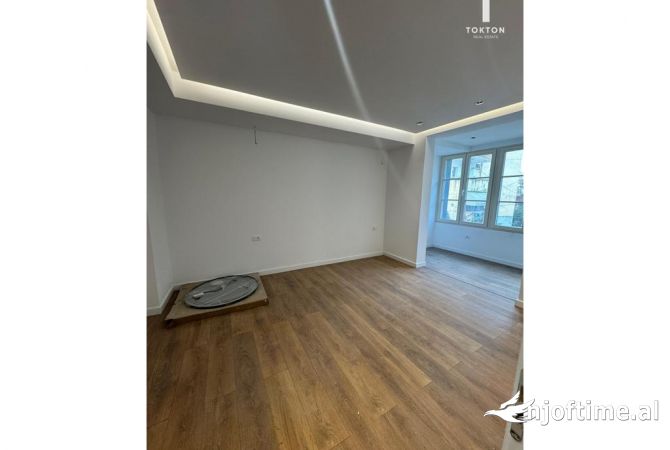 QERA, AMBIENT BIZNESI, ALI DEMI, TIRANE TT1923