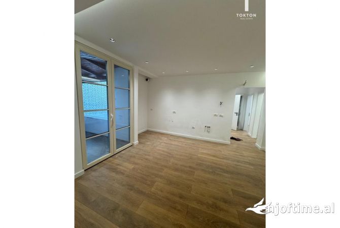 QERA, AMBIENT BIZNESI, ALI DEMI, TIRANE TT1923