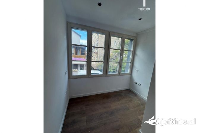 QERA, AMBIENT BIZNESI, ALI DEMI, TIRANE TT1923