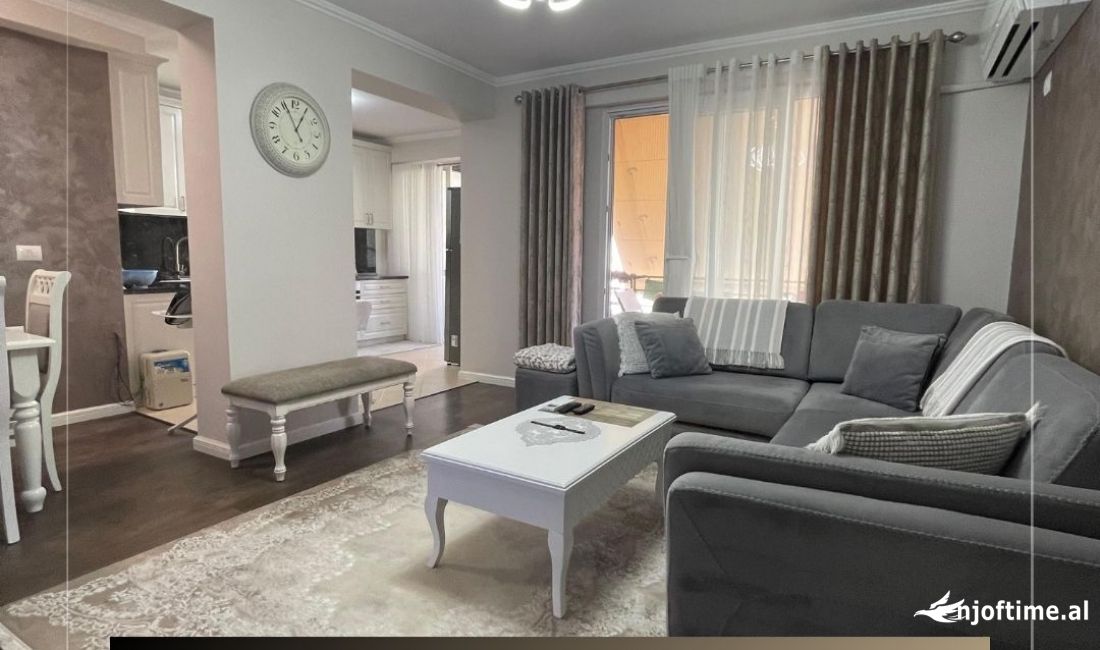 Shtepi me qera Apartament ne Tirane, 2+1, Mobilimi E mobiluar, Pagesa 1,000  Euro.